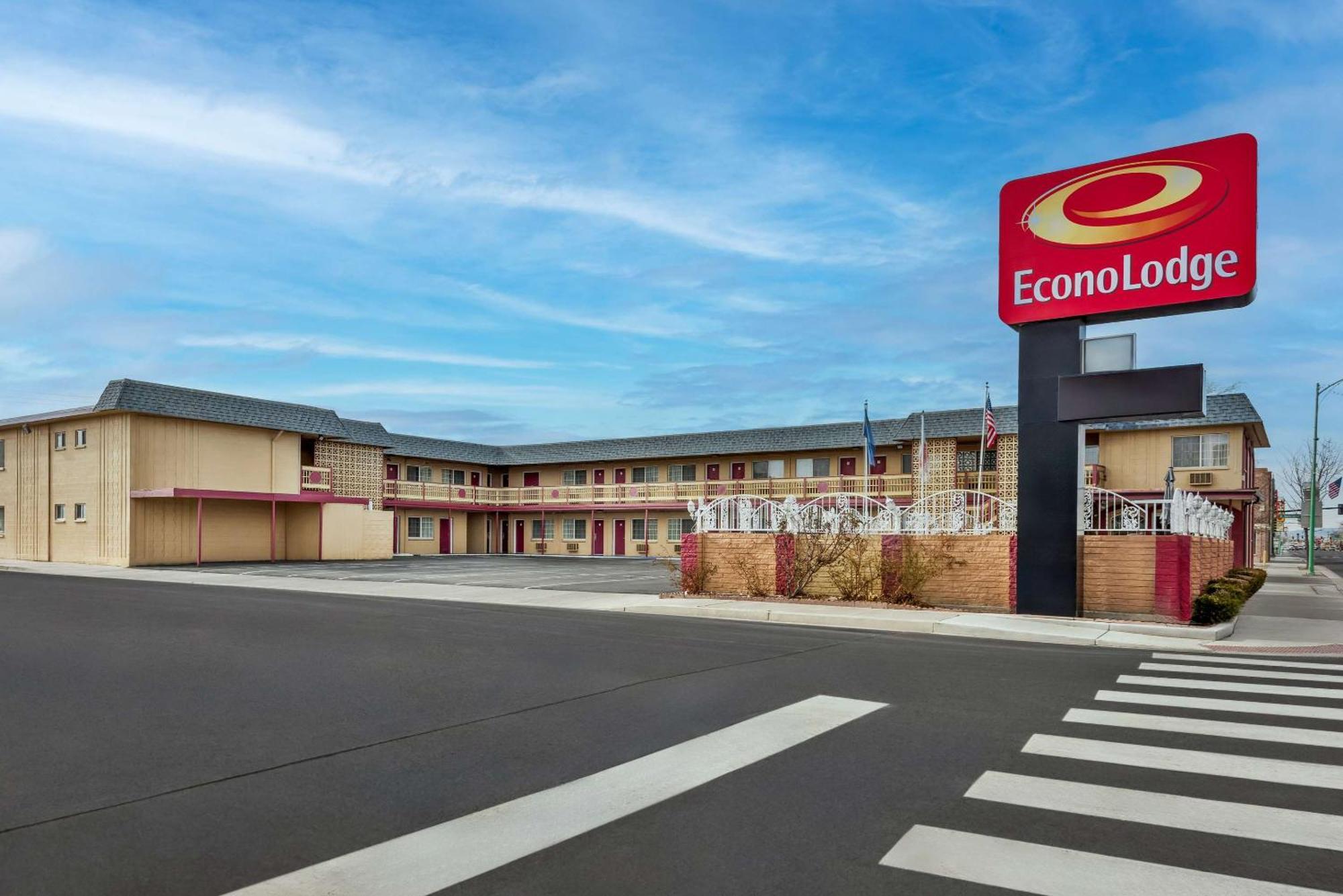 Lodge Econo Naval Air Station Area