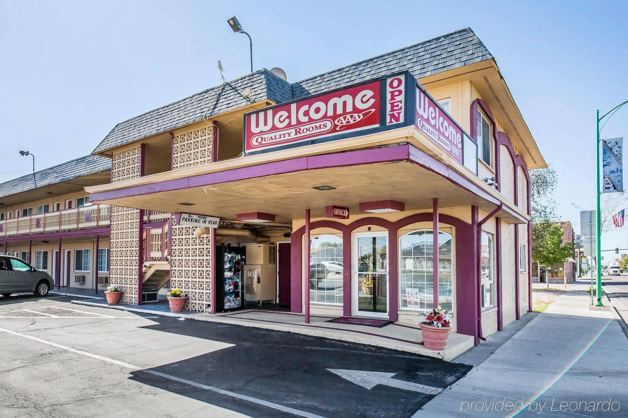 Econo Naval Air Station Area * Fallon