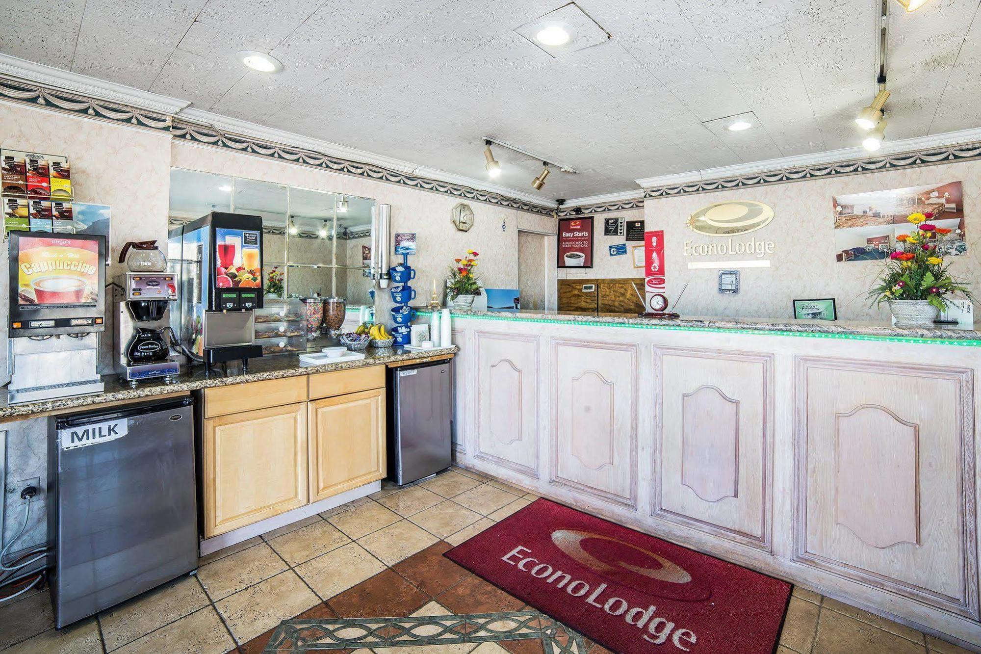 Lodge Econo Naval Air Station Area
